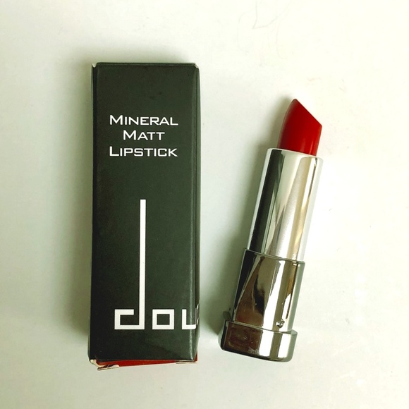 doucce lipstick